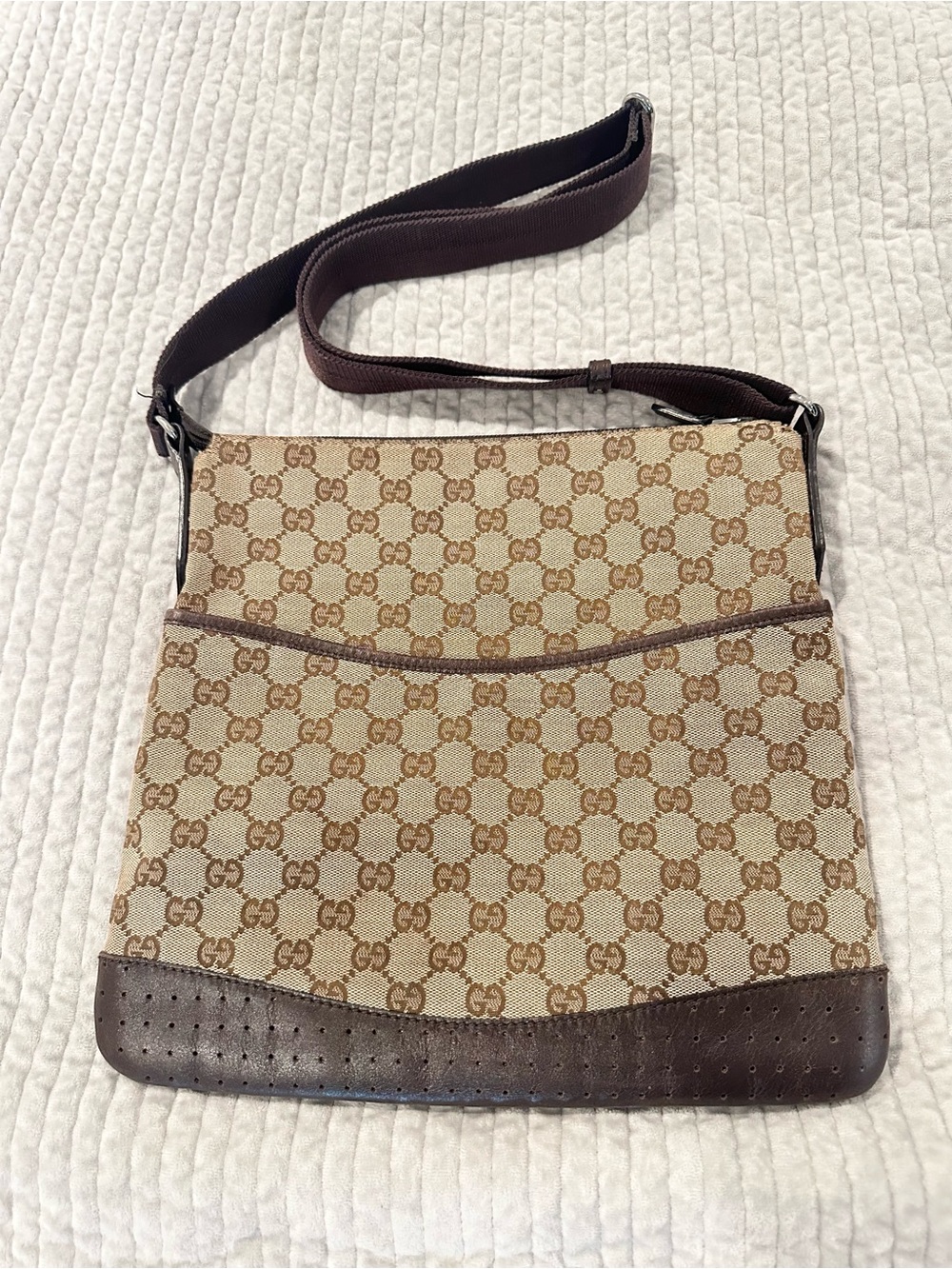 Authentic Gucci GG Canvas Perforated Leather Flat Messenger Crossbody Bag